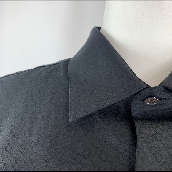 🕺HOST PICK🕺Salvatore Ferragamo Gancini Button-Down in Black - Picture 7 of 12